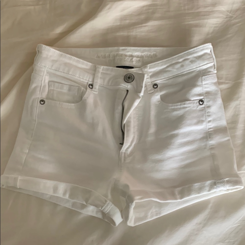 American Eagle Outfitters White Denim  Superstretch Super High Rise Shortie